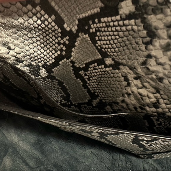 Snake skin clutch - Picture 2 of 2